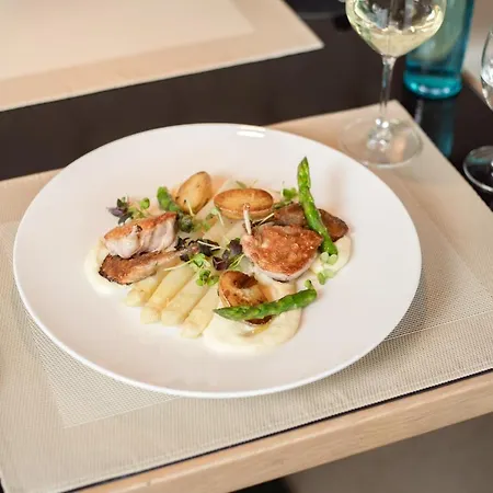 Dorint Thermenhotel Otel