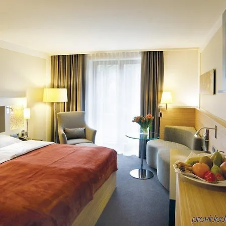 Dorint Thermenhotel מלון 4*