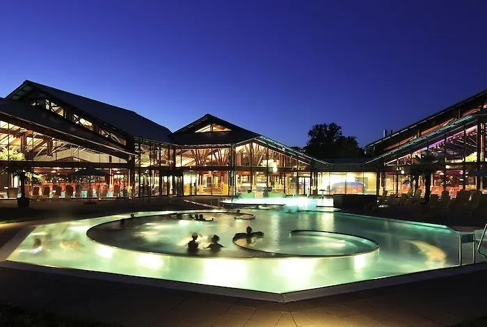 Hotell Dorint Thermenhotel 4*