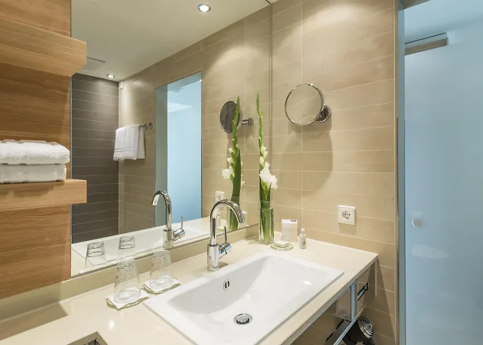 Dorint Thermenhotel Hotell